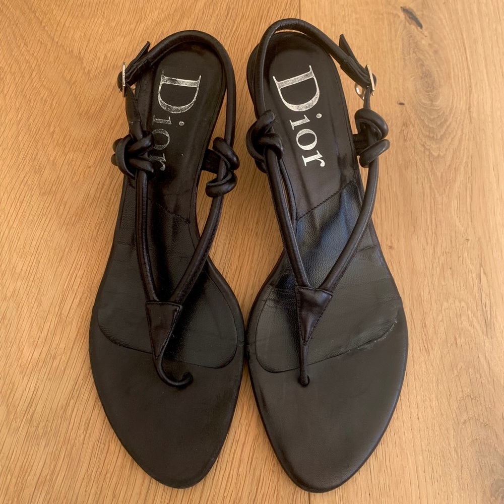 CHIC vintage Dior sandals